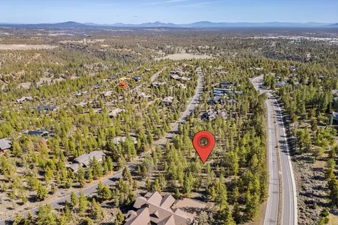 1784 NW Wild Rye Circle Bend OR 97703