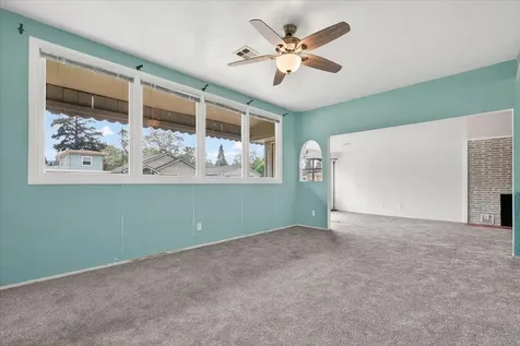 944 S Ivy Street Medford OR 97501