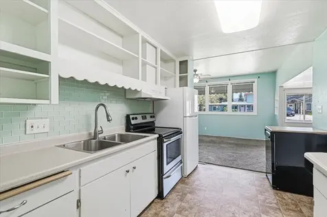 944 S Ivy Street Medford OR 97501