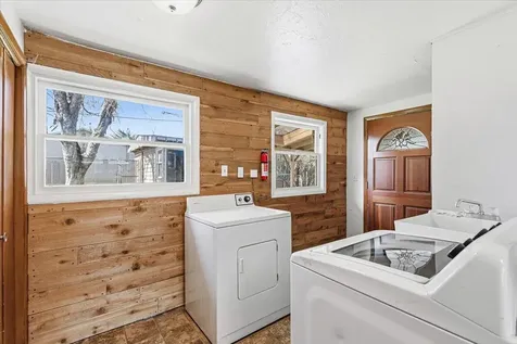 944 S Ivy Street Medford OR 97501