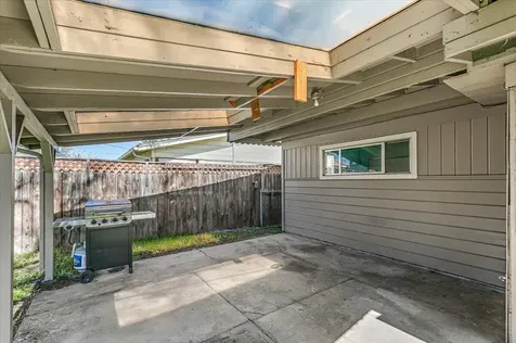 944 S Ivy Street Medford OR 97501