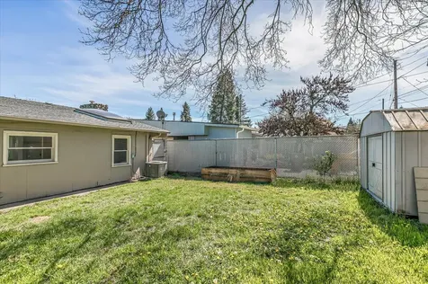 944 S Ivy Street Medford OR 97501