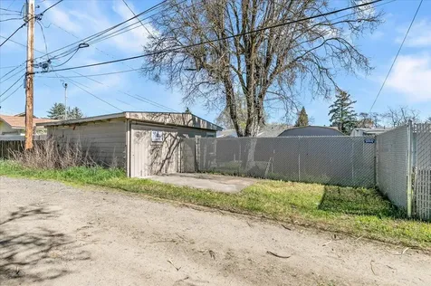 944 S Ivy Street Medford OR 97501