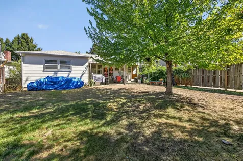 912 S Holly Street Medford OR 97501