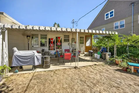 912 S Holly Street Medford OR 97501