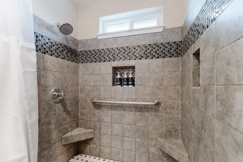 929 NE Lena Place Bend OR 97701