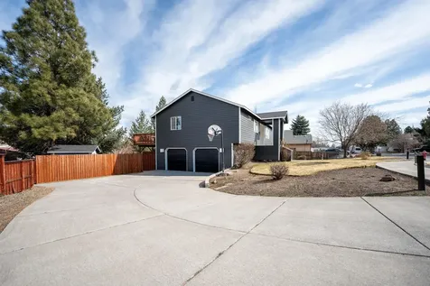 929 NE Lena Place Bend OR 97701