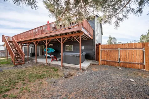 929 NE Lena Place Bend OR 97701