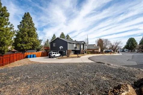 929 NE Lena Place Bend OR 97701