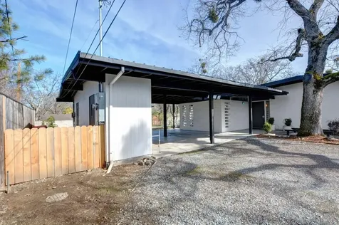 211 S Groveland Avenue Medford OR 97504