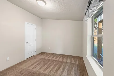 120 Siskiyou Drive Grants Pass OR 97526