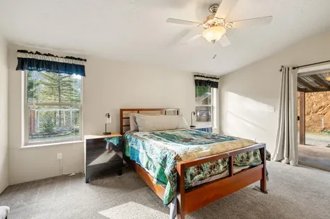120 Siskiyou Drive Grants Pass OR 97526