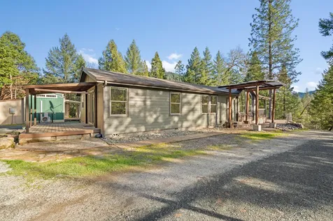 120 Siskiyou Drive Grants Pass OR 97526