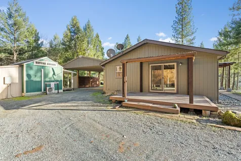 120 Siskiyou Drive Grants Pass OR 97526
