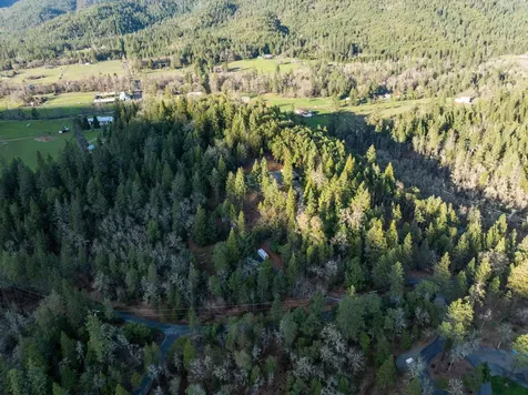 120 Siskiyou Drive Grants Pass OR 97526