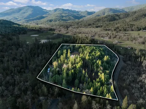 120 Siskiyou Drive Grants Pass OR 97526