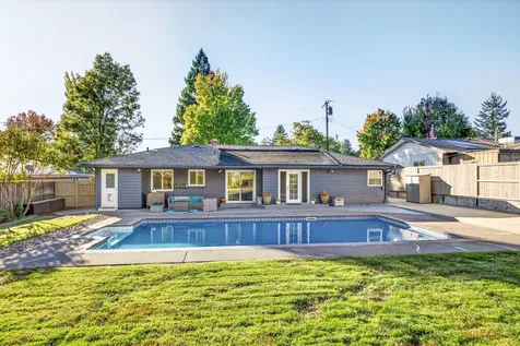 349 Lindero Avenue Medford OR 97504