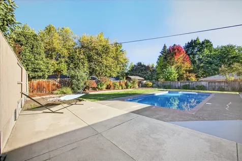 349 Lindero Avenue Medford OR 97504