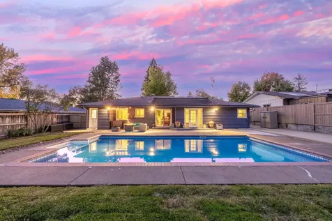 349 Lindero Avenue Medford OR 97504
