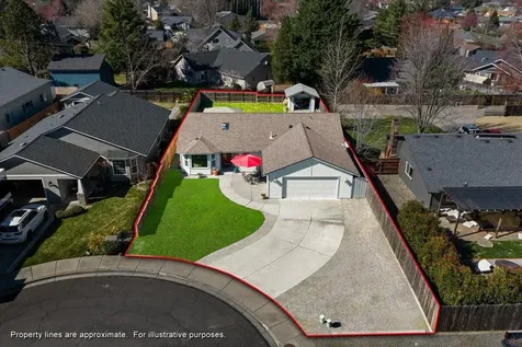 3053 Adams Circle Medford OR 97504