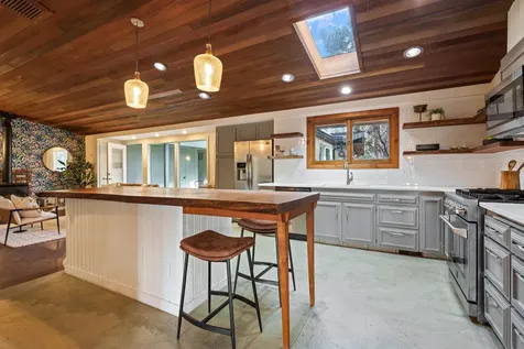 132 SE 16th Street Bend OR 97702