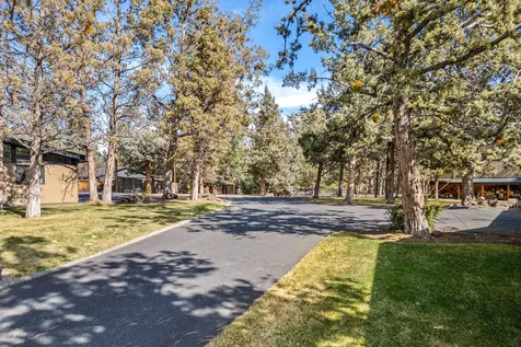 132 SE 16th Street Bend OR 97702