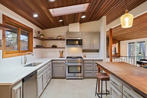 132 SE 16th Street Bend OR 97702