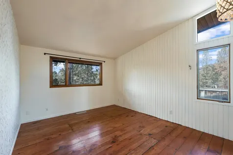 132 SE 16th Street Bend OR 97702