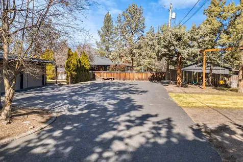 132 SE 16th Street Bend OR 97702