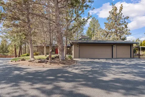 132 SE 16th Street Bend OR 97702