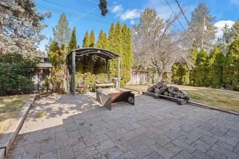 132 SE 16th Street Bend OR 97702