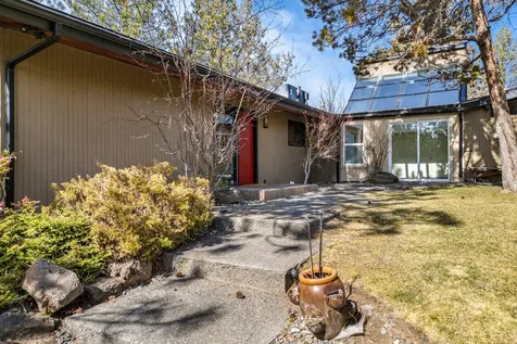 132 SE 16th Street Bend OR 97702