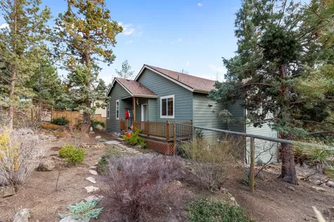 2112 NW Black Pines Place Bend OR 97703