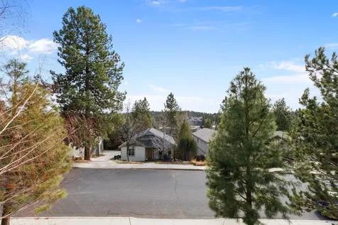 2112 NW Black Pines Place Bend OR 97703