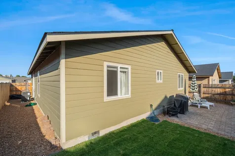 963 SE Maliah Avenue Madras OR 97741