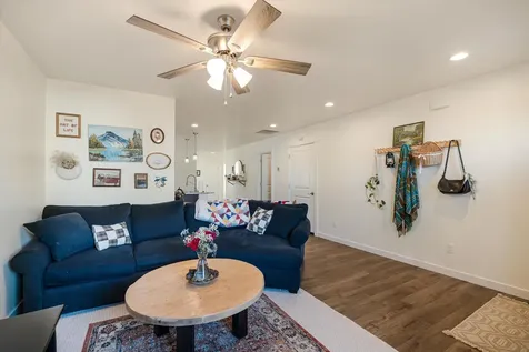 963 SE Maliah Avenue Madras OR 97741