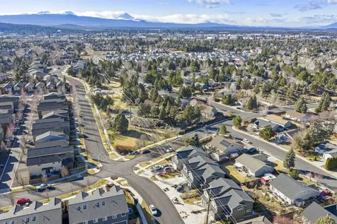 20786 Comet Lane Bend OR 97701