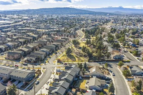 20786 Comet Lane Bend OR 97701