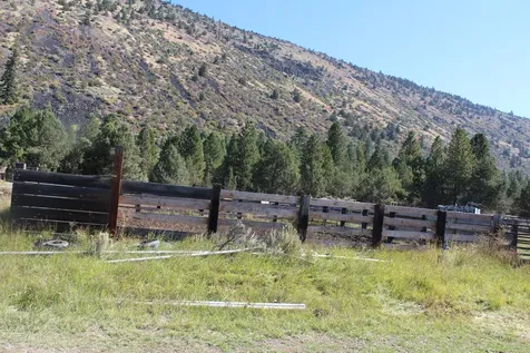 12046 Old Fort Road Klamath Falls OR 97601