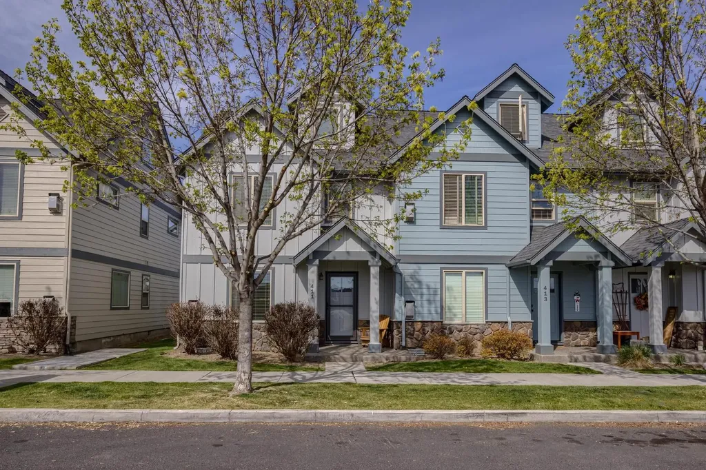 411 NW 25th Street Redmond OR 97756