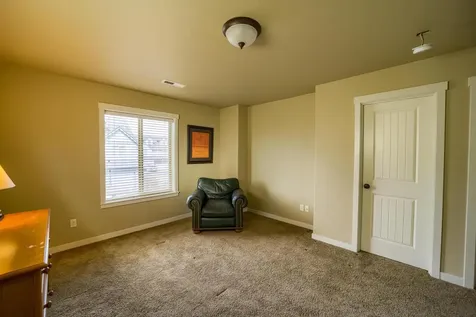 411 NW 25th Street Redmond OR 97756