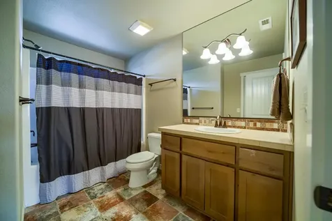 411 NW 25th Street Redmond OR 97756