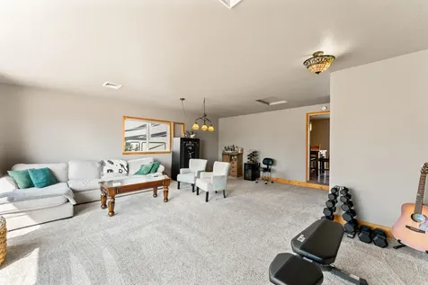 1923 NE Upas Avenue Redmond OR 97756