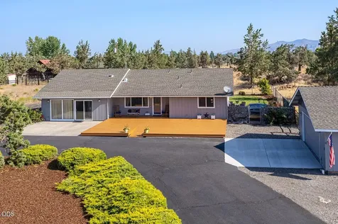 1923 NE Upas Avenue Redmond OR 97756
