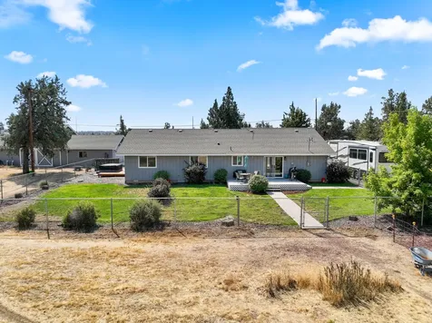 1923 NE Upas Avenue Redmond OR 97756
