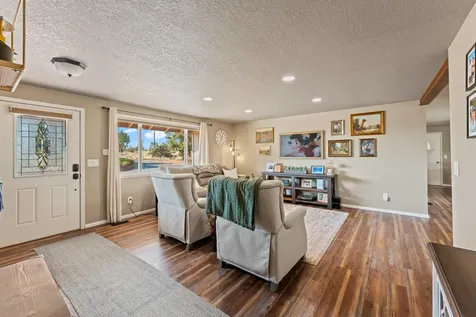 1923 NE Upas Avenue Redmond OR 97756