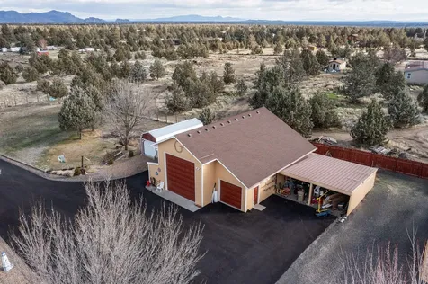 14300 SW Chickadee Road Terrebonne OR 97760