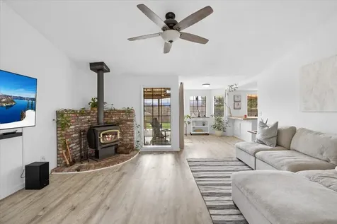3208 Burton Drive Medford OR 97504