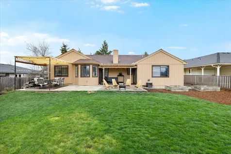 3208 Burton Drive Medford OR 97504