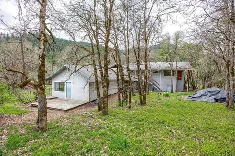 13645 E Evans Creek Road Rogue River OR 97537